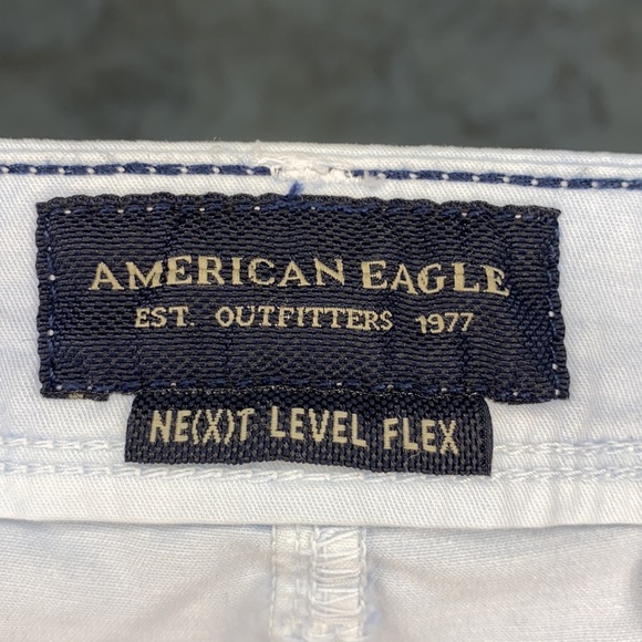 AMERICAN EAGLE SHORTS - Picture 3 of 4